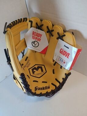 Franklin Sports Field Contour Fit System  11” Baseball Softball Glove RTH